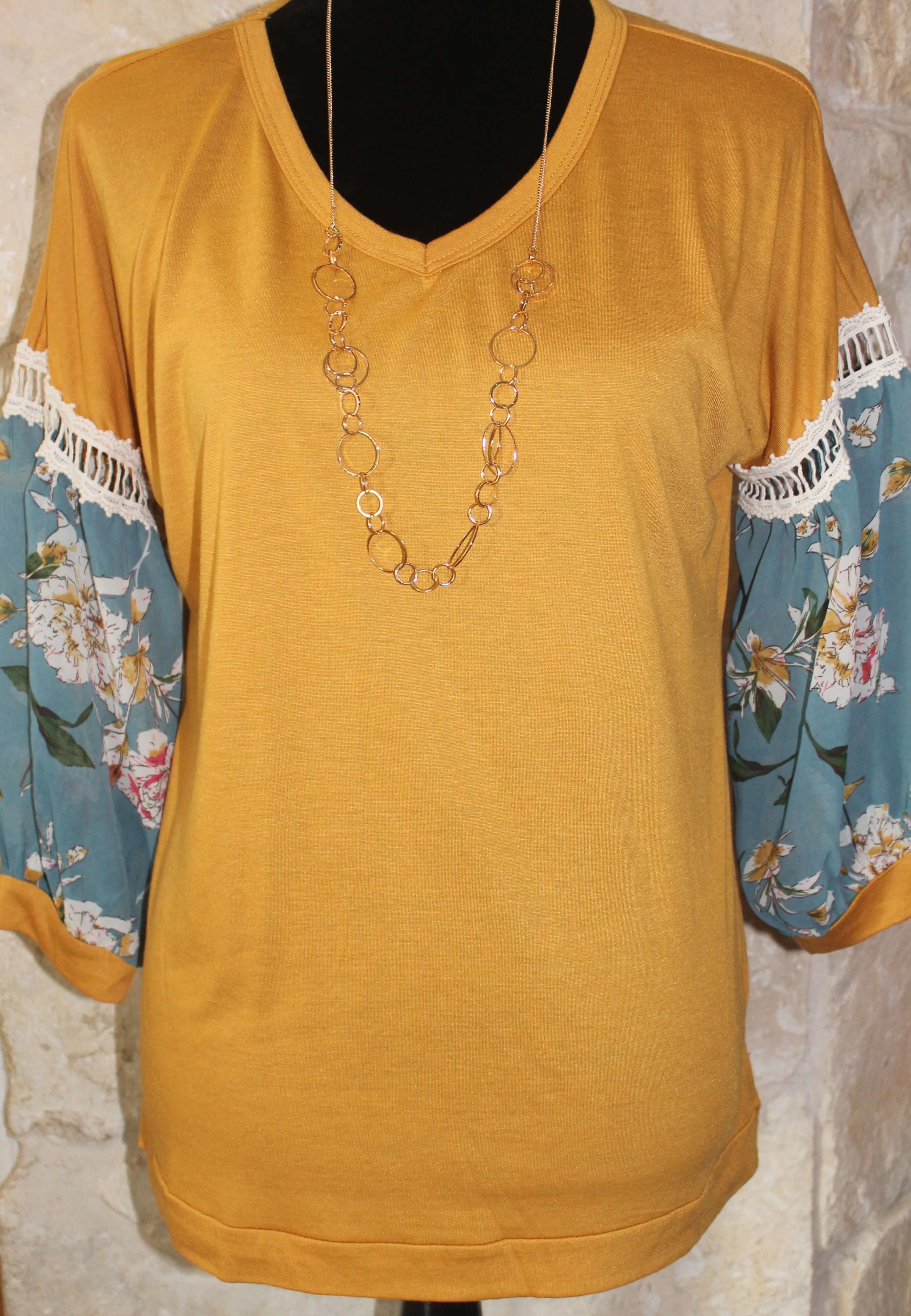 #4715B - V-Neck Top with Flowered Sleeves